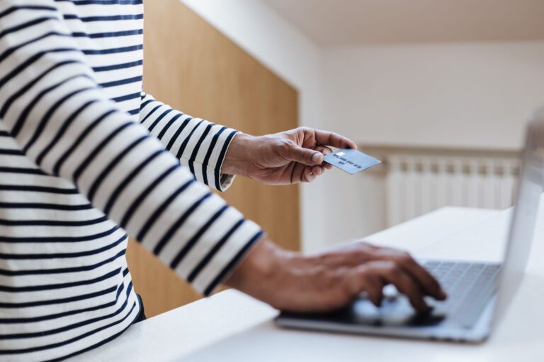 Come Aprire un Conto PayPal Personale: la Procedura Passo Dopo Passo
