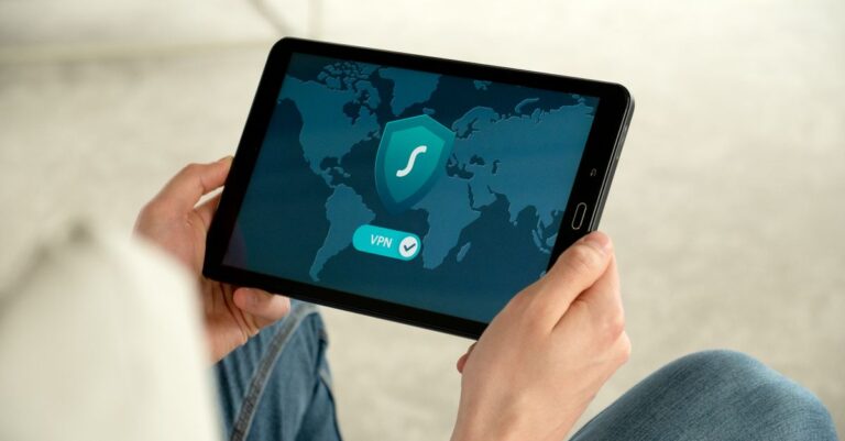 Strumenti di sicurezza e VPN per proteggere gli account